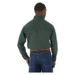 Men's Wrangler Riggs Relaxed Fit Twill Work Shirt -Clothing Store 1 650 wrangler riggs relaxed fit twill work shirt forest green